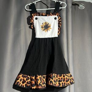 Girls black sunflower cheetah leopard print cross back smock dress size 5T